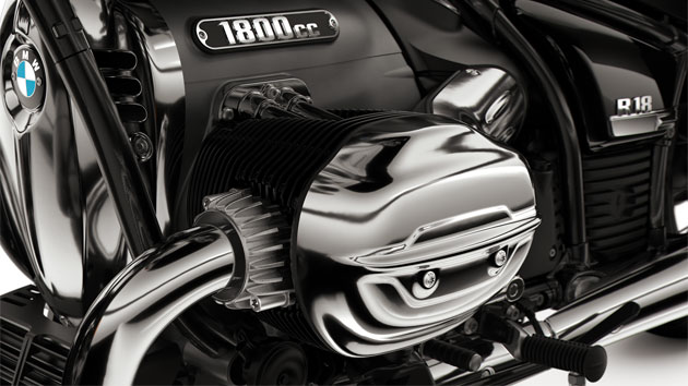 We see the impressive boxer including push rods.